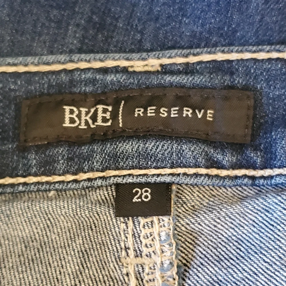 ♧ BKE Reserve Addison Cropped Jeans Size 28